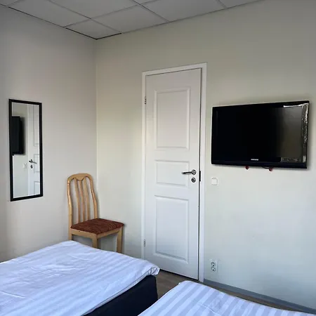 Center Hotel 2*