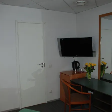 Center 2*